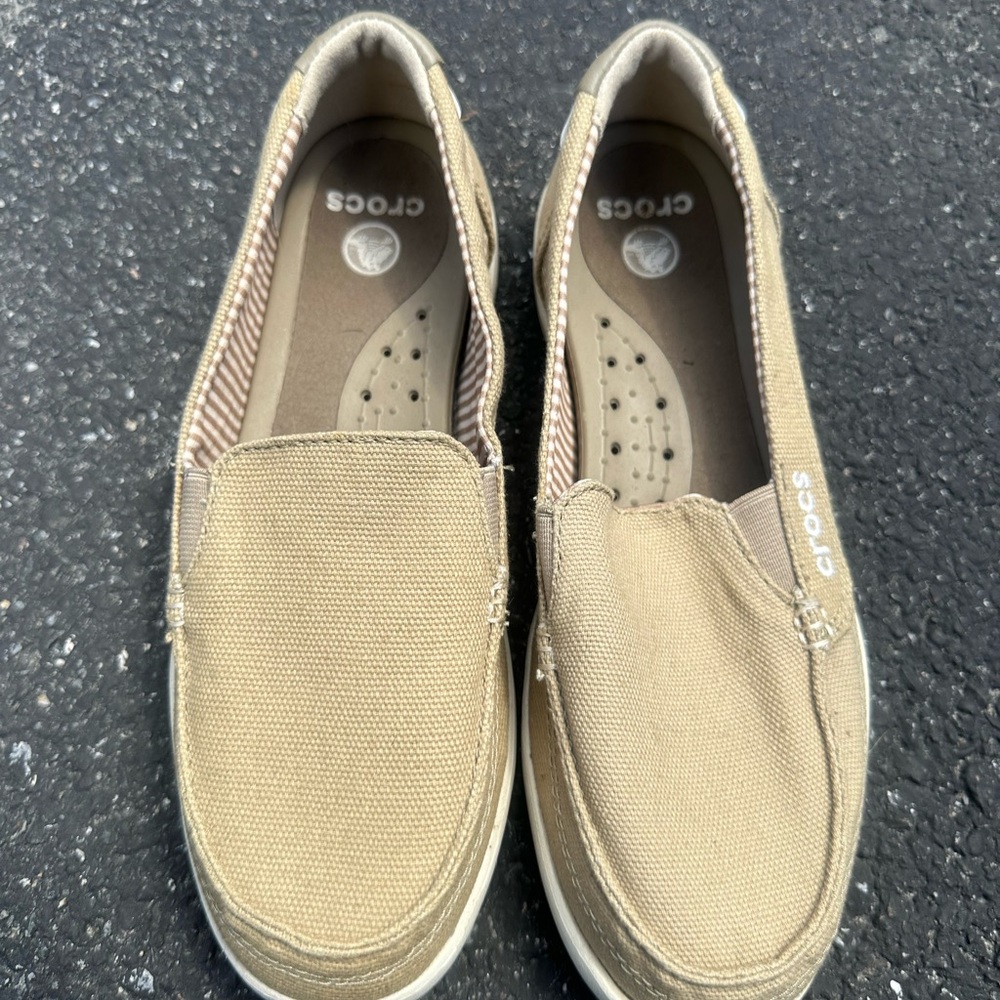 Croc slip on women’s shoes size 7